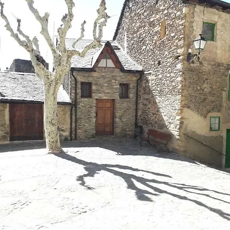 Cal Jardiner Holiday home
